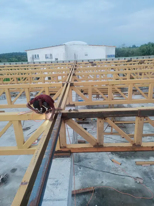 Industrial roof truss framework prepared for cladding.